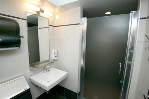 Au Campus Hotel Sherbrooke Exterior photo